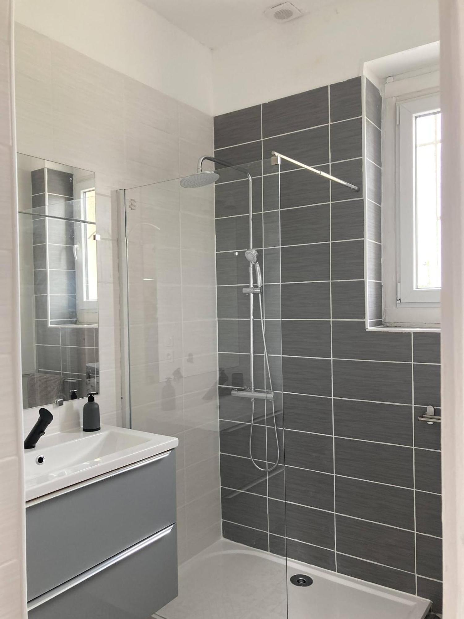 Location Appartement Des Pyrenees Borderes-sur-l'Echez Номер фото