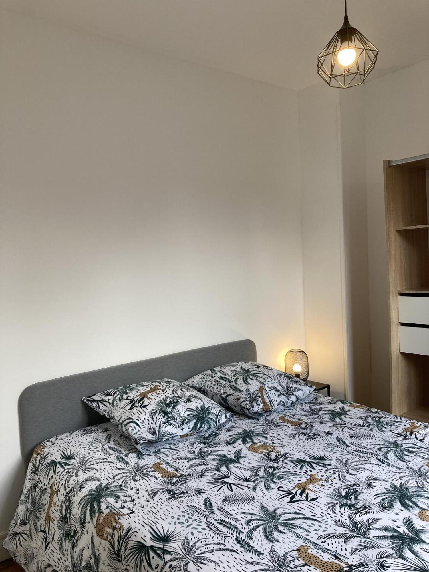 Location Appartement Des Pyrenees Borderes-sur-l'Echez Номер фото